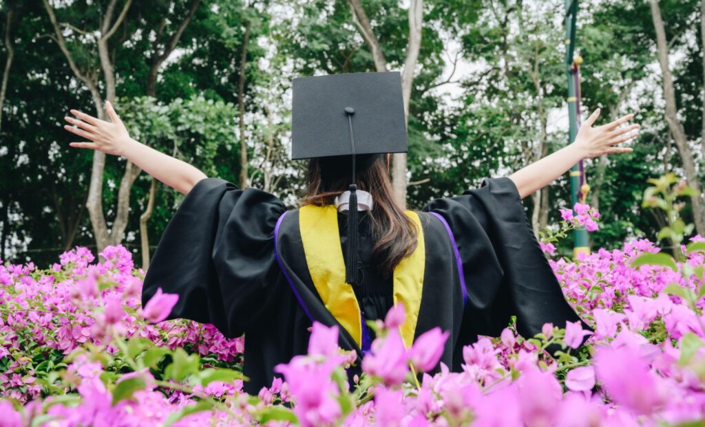 Momen wisuda yang bahagia